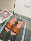 CL casual slippers