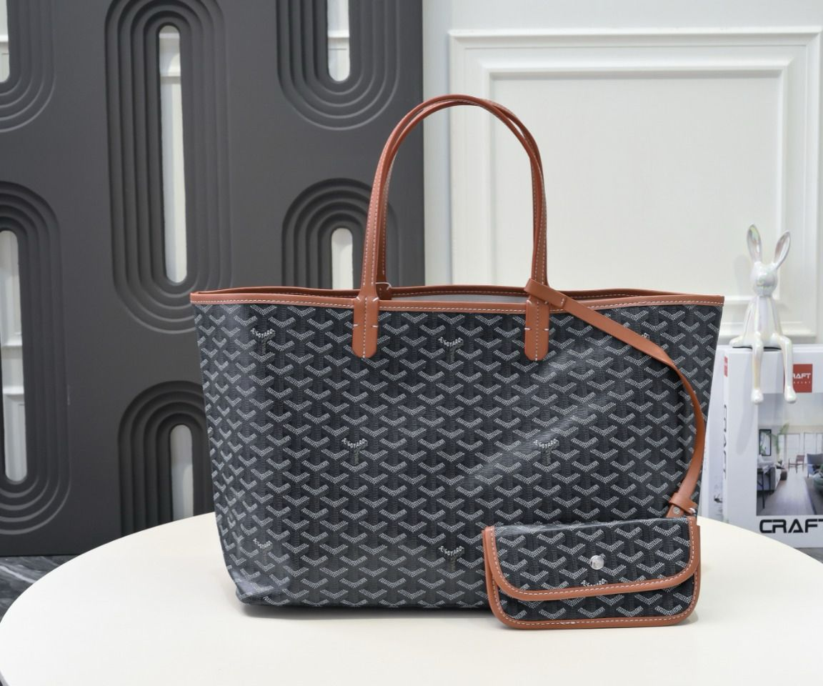 Goya shopping bag