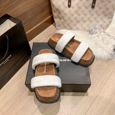 Wang new thick-soled slippers