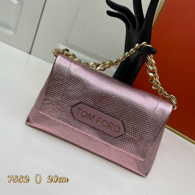 𝙏𝙊𝙈 𝙁𝙊𝙍* New metallic chain clutch bag