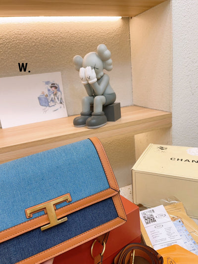 T new denim accordion bag Fashionable classic for daily commuting Easily adaptable to any style