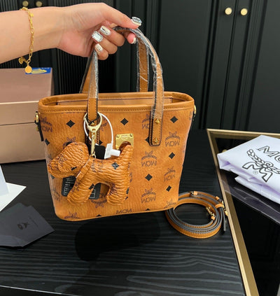 M new classic tote shopping bag