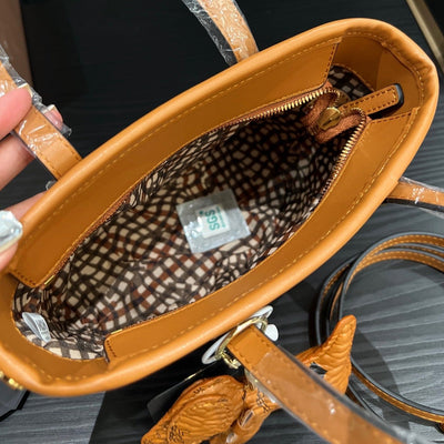 M new classic tote shopping bag