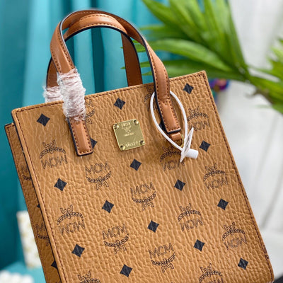 M new classic tote shopping bag