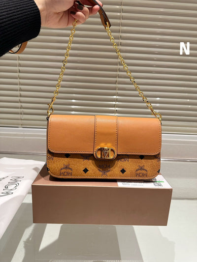 M new classic shoulder bag