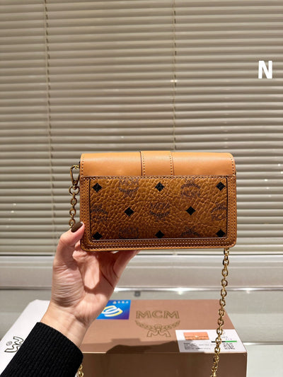 M new classic chain small square bag