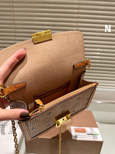 M new classic chain small square bag