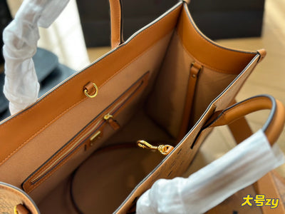 MC* Classic Shopping Bag