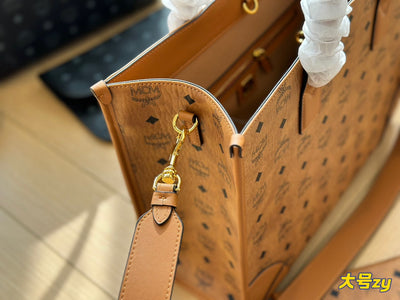 MC* Classic Shopping Bag