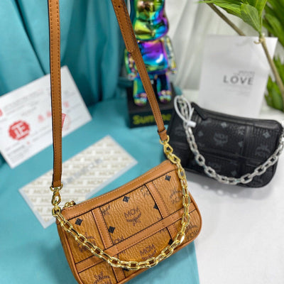 MC* Classic Underarm Bag