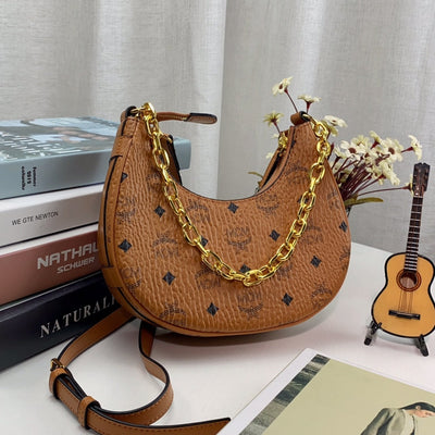 MC* classic crescent bag
