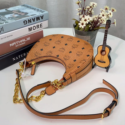 MC* classic crescent bag