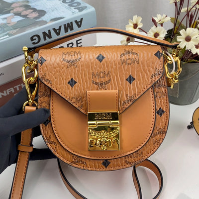 MC* classic saddle bag