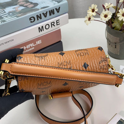 MC* classic saddle bag