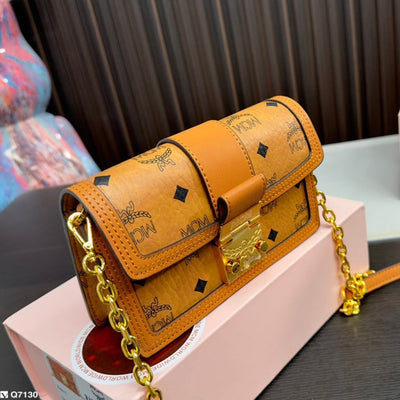 MC* classic chain bag