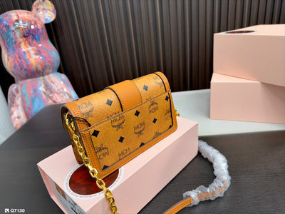 MC* classic chain bag