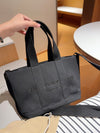 **Wang new threaded knitted tote bag