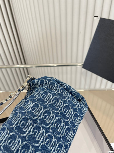 **Wang new denim bag