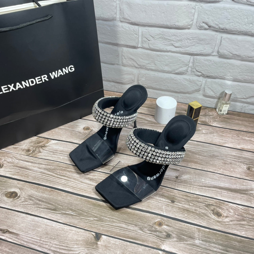 Wang's new highest-limit diamond sandals