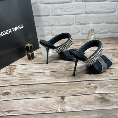 Wang's new highest-limit diamond sandals