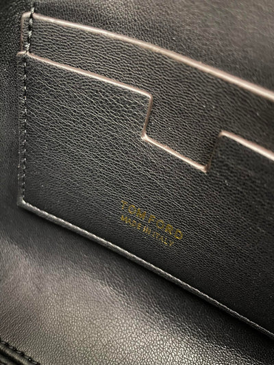 𝙏𝙊𝙈 𝙁𝙊𝙍* New metallic chain clutch bag
